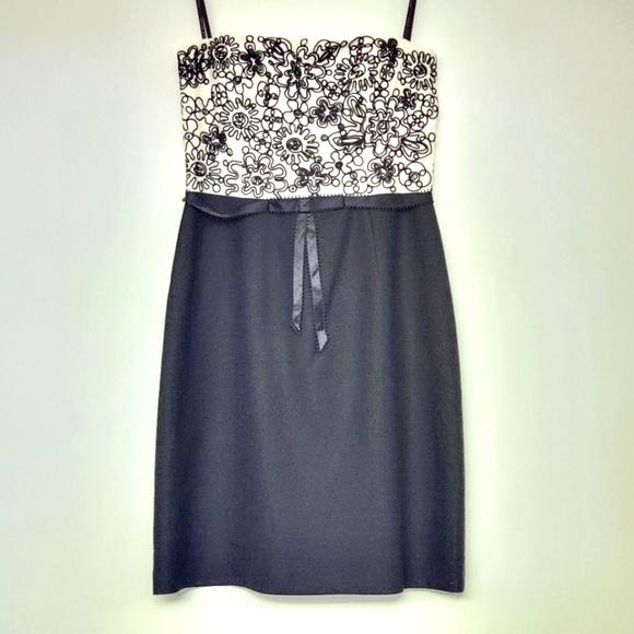 David Meister Strapless Embroidered Black White Dress Size 8 - Picture 1 of 10